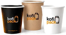 Tři papírové kelímky s logem Kofipack